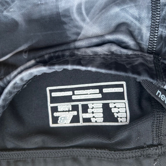 Women’s New Balance Capris Workout Leggings Large - Picture 4 of 7